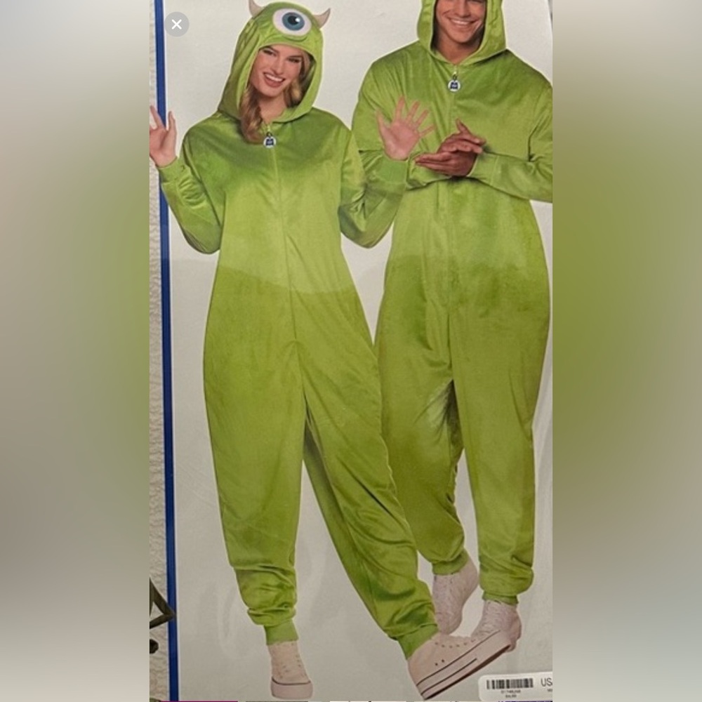 Mike Wazowski Monsters Inc Jumpsuit. Halloween NWT Adult size small. 1 item